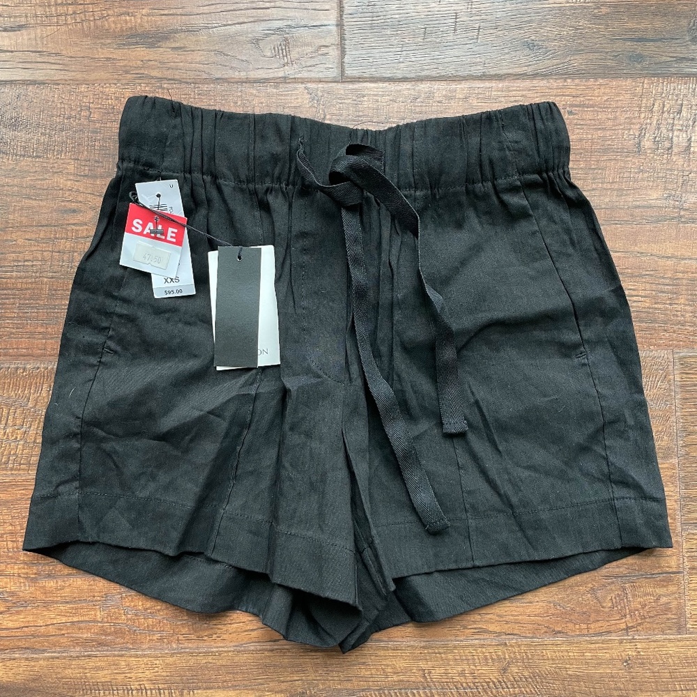 BNWT Aritzia Bastien shorts black xxs